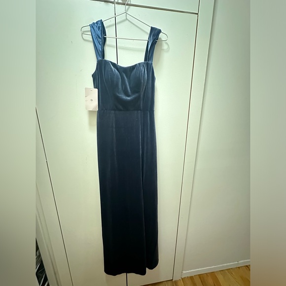 NWT Jenny Yoo Issa Off-The-Shoulder Stretch Velvet Column Gown - Picture 6 of 6